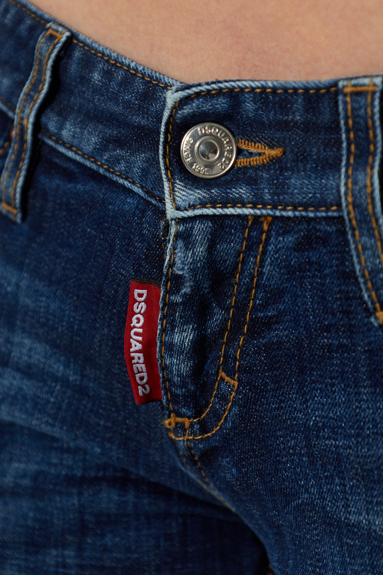 Dsquared2 